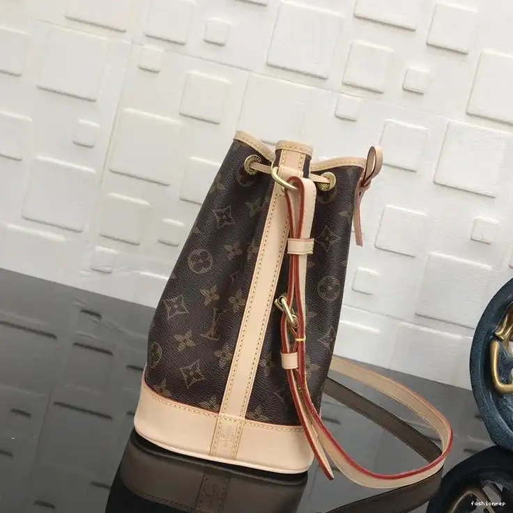 Fashionrep LV Bags 19B570335 0625